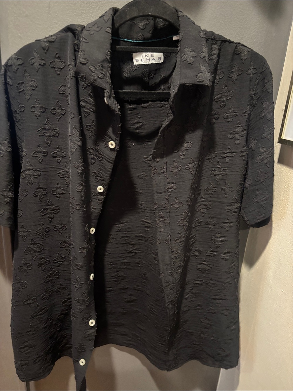 Ike Behar Black Jacquard Short Sleeve Shirt